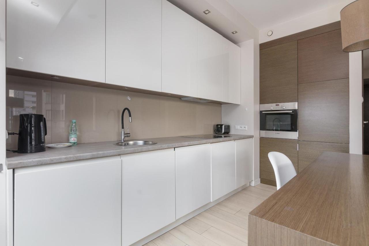 Grzybowska Platinum Apartment Tower A Варшава Екстер'єр фото