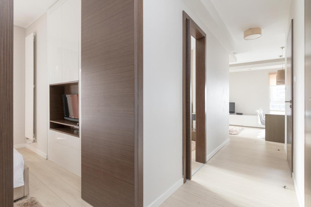 Grzybowska Platinum Apartment Tower A Варшава Екстер'єр фото
